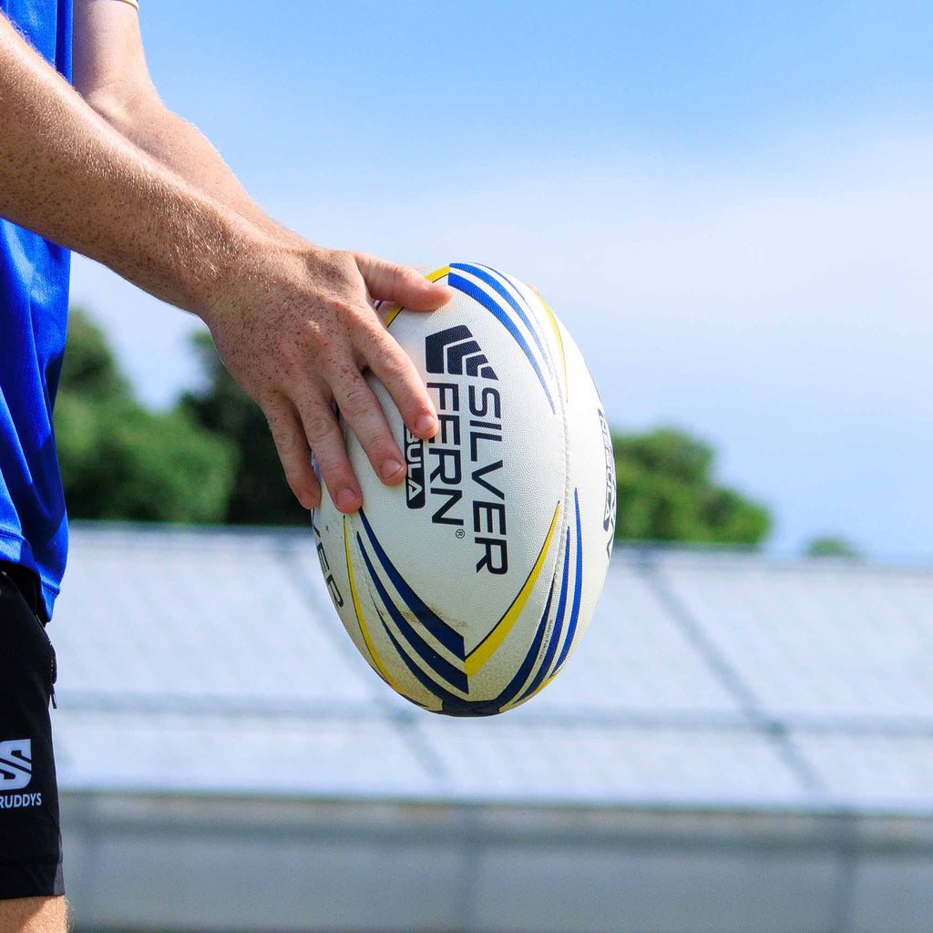 Silver Fern Nebula Match Size 5, Lifestyle shot, ball in play during rugby action